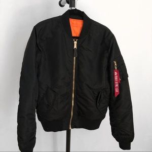 Urban Outfitters x Alpha Industries bomber